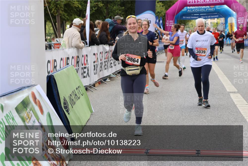06.09.2026 - CURREX Alsterlauf Strokosch-Dieckow http://msf.ph/oto/10138223 06.09.2026 10:14:17 Ziel 2800, 3039, 3494, 3513, 3864, 3986, 4109, 4253, 4452, 4637, 5183, 5475, 5506 meine-sportfotos.de