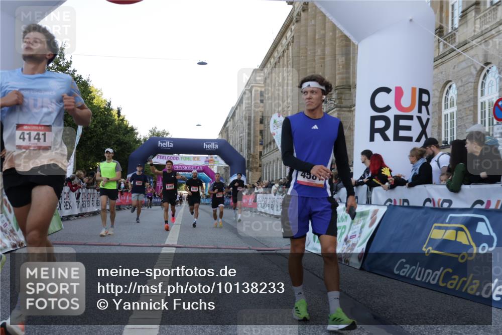 06.09.2026 - CURREX Alsterlauf Yannick Fuchs http://msf.ph/oto/10138233 06.09.2026 09:45:35 Ziel 2101, 2406, 2615, 2673, 3146, 3149, 3259, 3615, 4141, 4581, 5697, 5699, 5805, 5988, 6013, 6450, 8192 meine-sportfotos.de