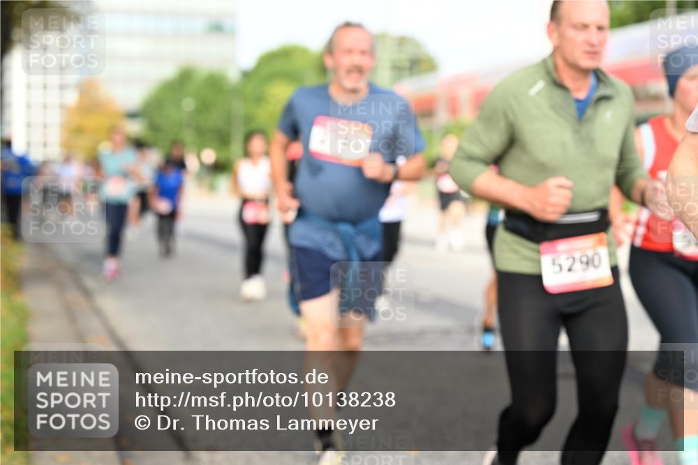 06.09.2026 - CURREX Alsterlauf Dr. Thomas Lammeyer http://msf.ph/oto/10138238 06.09.2026 10:04:28 Laufen 2706, 5290 meine-sportfotos.de