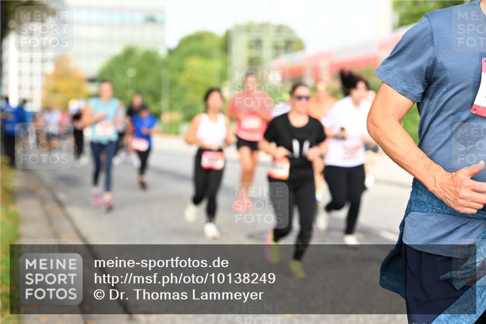 06.09.2026 - CURREX Alsterlauf Dr. Thomas Lammeyer http://msf.ph/oto/10138249 06.09.2026 10:04:29 Laufen  meine-sportfotos.de