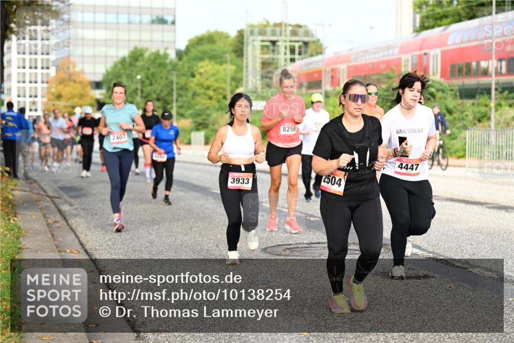 06.09.2026 - CURREX Alsterlauf Dr. Thomas Lammeyer http://msf.ph/oto/10138254 06.09.2026 10:04:29 Laufen 2407, 8258, 3933, 2504, 4447 meine-sportfotos.de
