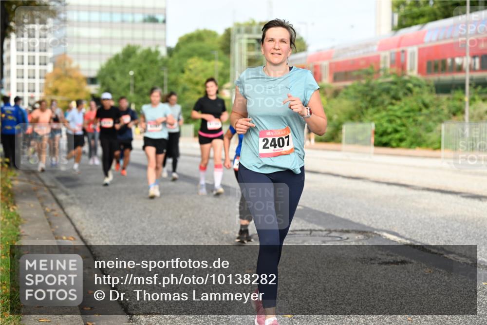 06.09.2026 - CURREX Alsterlauf Dr. Thomas Lammeyer http://msf.ph/oto/10138282 06.09.2026 10:04:32 Laufen 2407 meine-sportfotos.de