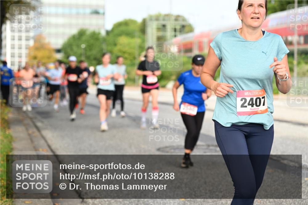 06.09.2026 - CURREX Alsterlauf Dr. Thomas Lammeyer http://msf.ph/oto/10138288 06.09.2026 10:04:33 Laufen 2401 meine-sportfotos.de