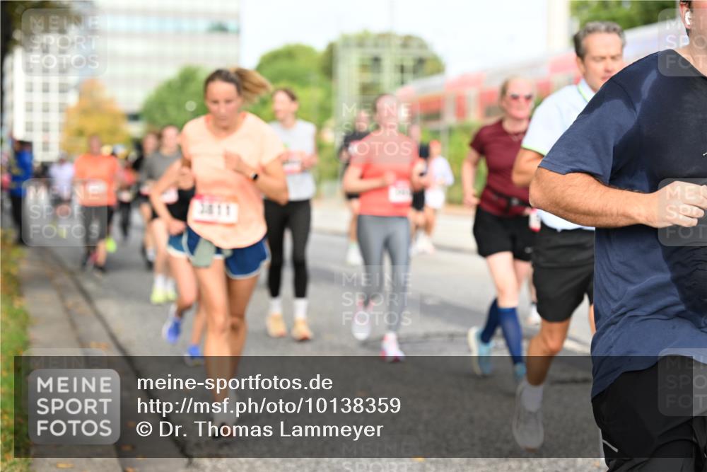 06.09.2026 - CURREX Alsterlauf Dr. Thomas Lammeyer http://msf.ph/oto/10138359 06.09.2026 10:04:39 Laufen 411 meine-sportfotos.de