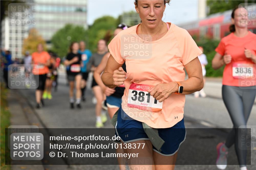 06.09.2026 - CURREX Alsterlauf Dr. Thomas Lammeyer http://msf.ph/oto/10138377 06.09.2026 10:04:41 Laufen 3811, 3836 meine-sportfotos.de