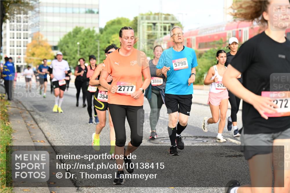 06.09.2026 - CURREX Alsterlauf Dr. Thomas Lammeyer http://msf.ph/oto/10138415 06.09.2026 10:04:45 Laufen 354, 2777, 3888, 5798, 574, 272 meine-sportfotos.de