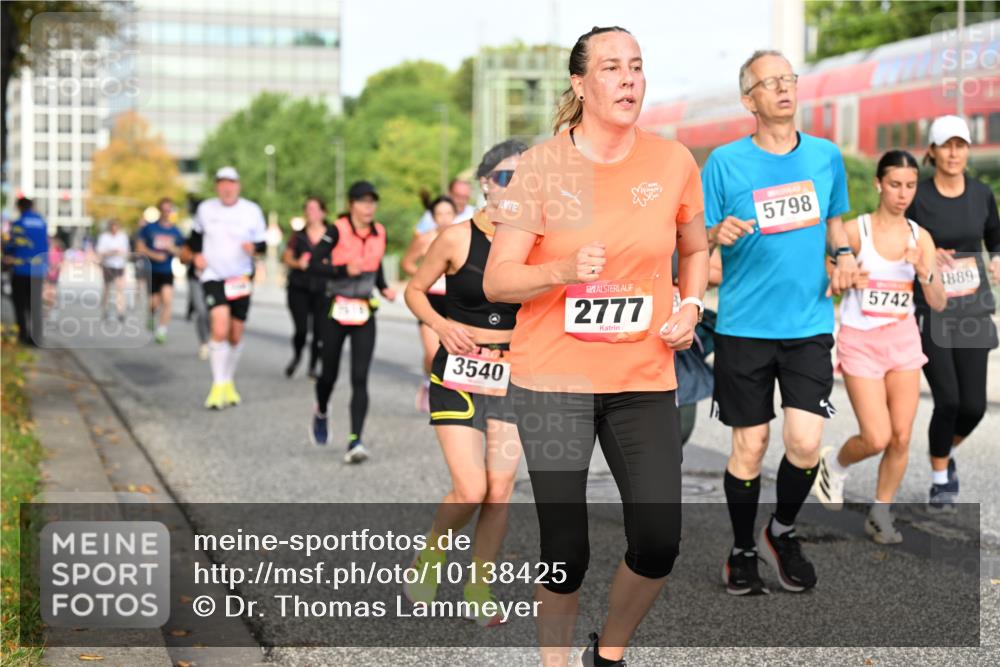 06.09.2026 - CURREX Alsterlauf Dr. Thomas Lammeyer http://msf.ph/oto/10138425 06.09.2026 10:04:46 Laufen 3540, 2777, 17, 5798, 5742, 1889 meine-sportfotos.de