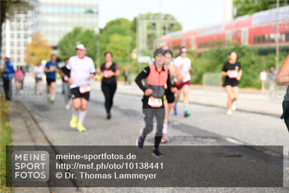 06.09.2026 - CURREX Alsterlauf Dr. Thomas Lammeyer http://msf.ph/oto/10138441 06.09.2026 10:04:47 Laufen  meine-sportfotos.de