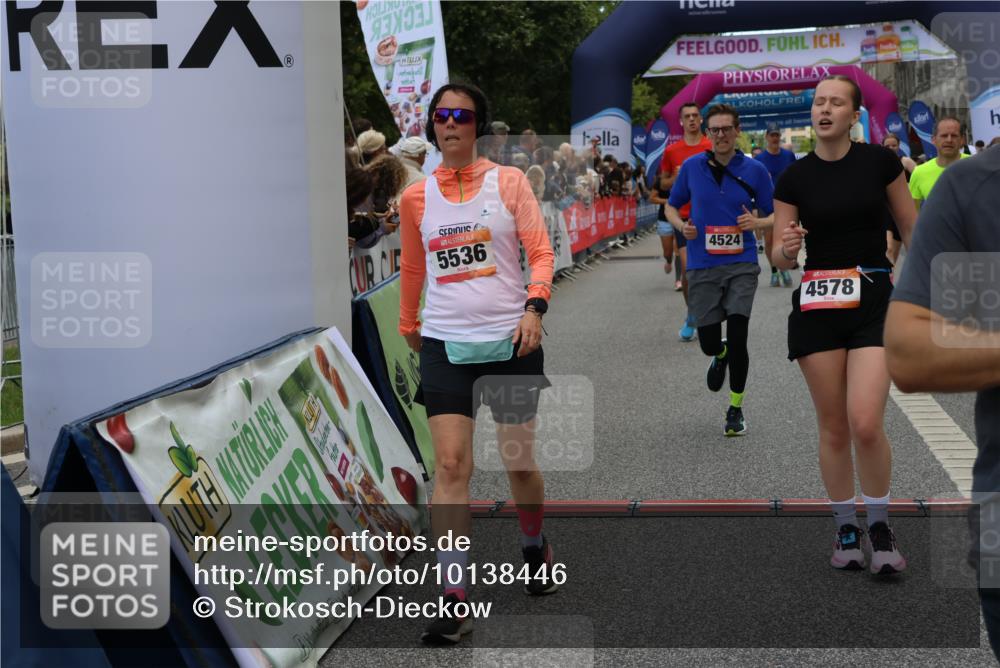 06.09.2026 - CURREX Alsterlauf Strokosch-Dieckow http://msf.ph/oto/10138446 06.09.2026 10:00:27 Ziel 2089, 2257, 2273, 2274, 2505, 2671, 2721, 2856, 3574, 4296, 4461, 4468, 4524, 4578, 5005, 5536, 6258, 6291, 6457, 8008, 8318 meine-sportfotos.de