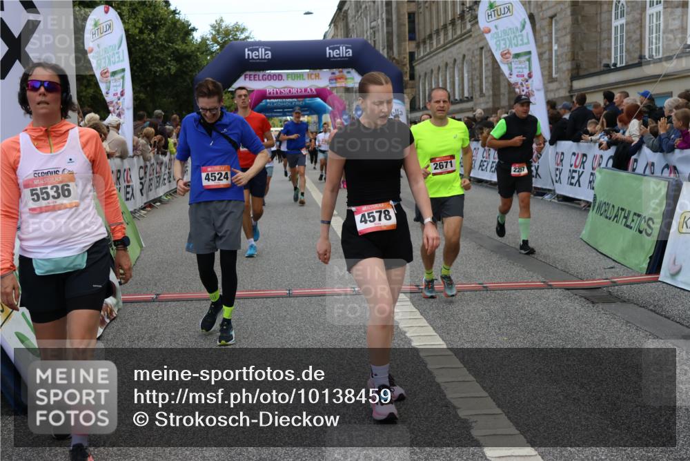 06.09.2026 - CURREX Alsterlauf Strokosch-Dieckow http://msf.ph/oto/10138459 06.09.2026 10:00:28 Ziel 2089, 2124, 2257, 2273, 2274, 2505, 2545, 2671, 2721, 2856, 4296, 4461, 4468, 4524, 4578, 5005, 5536, 6258, 6291, 6457, 8008, 8318 meine-sportfotos.de