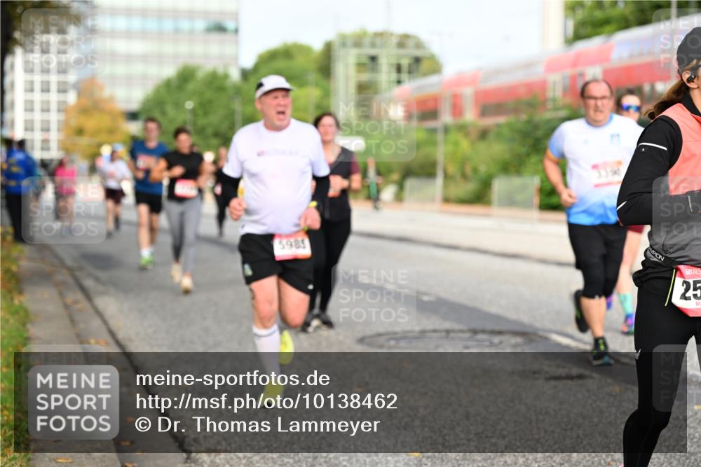 06.09.2026 - CURREX Alsterlauf Dr. Thomas Lammeyer http://msf.ph/oto/10138462 06.09.2026 10:04:49 Laufen 5989, 25 meine-sportfotos.de