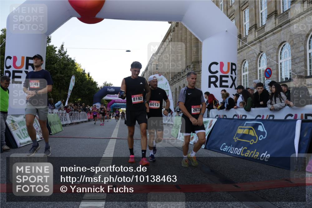 06.09.2026 - CURREX Alsterlauf Yannick Fuchs http://msf.ph/oto/10138463 06.09.2026 09:45:38 Ziel 2615, 2673, 3149, 3259, 3602, 3615, 4141, 4581, 5697, 6013, 6401, 6449, 6450, 8192 meine-sportfotos.de