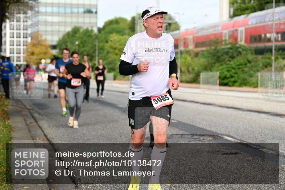 06.09.2026 - CURREX Alsterlauf Dr. Thomas Lammeyer http://msf.ph/oto/10138472 06.09.2026 10:04:50 Laufen 5985 meine-sportfotos.de