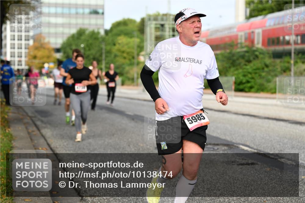 06.09.2026 - CURREX Alsterlauf Dr. Thomas Lammeyer http://msf.ph/oto/10138474 06.09.2026 10:04:50 Laufen 5985 meine-sportfotos.de