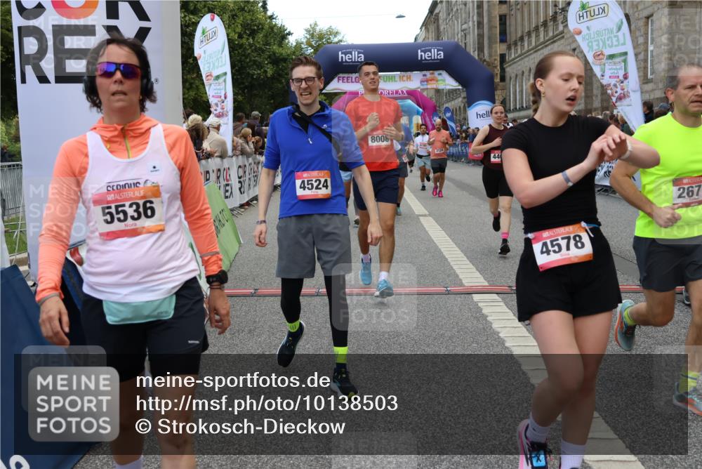 06.09.2026 - CURREX Alsterlauf Strokosch-Dieckow http://msf.ph/oto/10138503 06.09.2026 10:00:29 Ziel 2089, 2124, 2257, 2273, 2274, 2505, 2545, 2671, 2721, 2856, 4296, 4461, 4468, 4524, 4578, 5005, 5536, 6180, 6258, 6291, 6436, 6457, 8008, 8063, 8318 meine-sportfotos.de