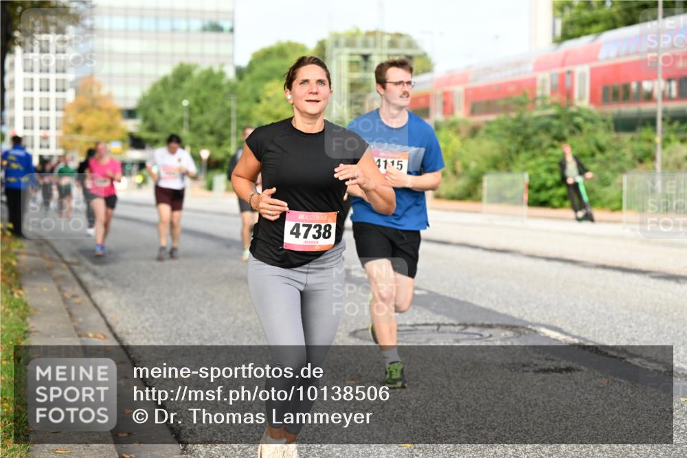 06.09.2026 - CURREX Alsterlauf Dr. Thomas Lammeyer http://msf.ph/oto/10138506 06.09.2026 10:04:53 Laufen 4738, 4115 meine-sportfotos.de