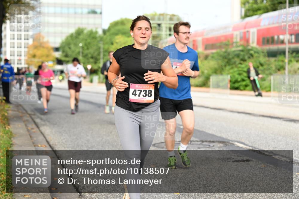 06.09.2026 - CURREX Alsterlauf Dr. Thomas Lammeyer http://msf.ph/oto/10138507 06.09.2026 10:04:53 Laufen 4738 meine-sportfotos.de