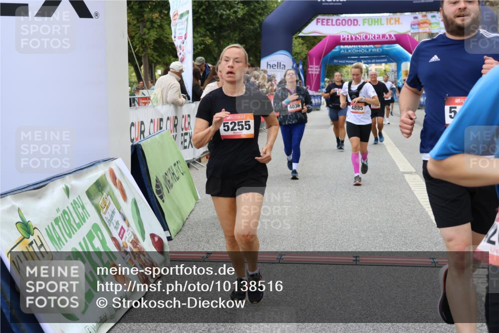 06.09.2026 - CURREX Alsterlauf Strokosch-Dieckow http://msf.ph/oto/10138516 06.09.2026 10:14:27 Ziel 2138, 2384, 3418, 3513, 3829, 4036, 4196, 4205, 4885, 5002, 5183, 5255, 5363, 5395, 5449, 5475, 6052, 6444 meine-sportfotos.de