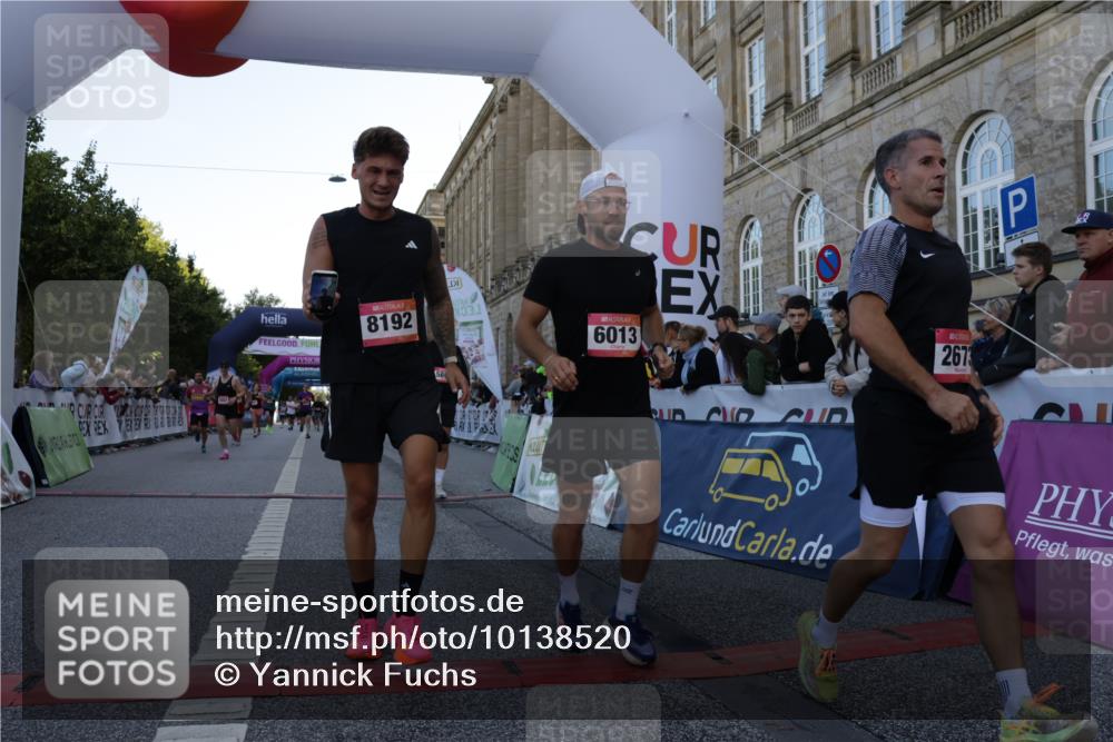 06.09.2026 - CURREX Alsterlauf Yannick Fuchs http://msf.ph/oto/10138520 06.09.2026 09:45:39 Ziel 2615, 2673, 3149, 3259, 3602, 4141, 4372, 4581, 5697, 6013, 6401, 6449, 6450, 8192 meine-sportfotos.de