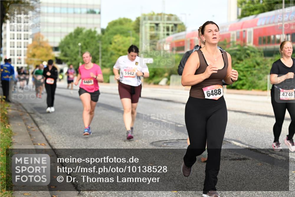 06.09.2026 - CURREX Alsterlauf Dr. Thomas Lammeyer http://msf.ph/oto/10138528 06.09.2026 10:04:57 Laufen 6460, 5942, 6488, 4746 meine-sportfotos.de