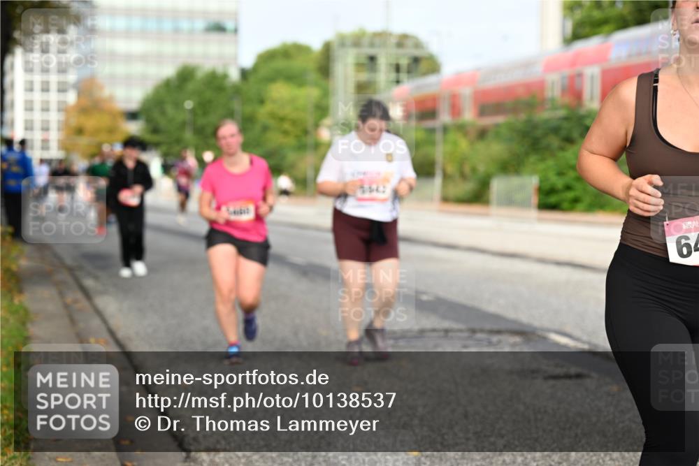 06.09.2026 - CURREX Alsterlauf Dr. Thomas Lammeyer http://msf.ph/oto/10138537 06.09.2026 10:04:58 Laufen 64 meine-sportfotos.de