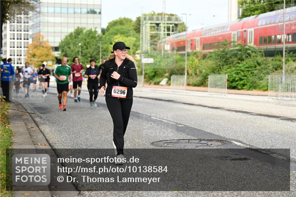 06.09.2026 - CURREX Alsterlauf Dr. Thomas Lammeyer http://msf.ph/oto/10138584 06.09.2026 10:05:02 Laufen 6296 meine-sportfotos.de