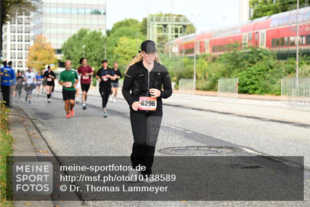 06.09.2026 - CURREX Alsterlauf Dr. Thomas Lammeyer http://msf.ph/oto/10138589 06.09.2026 10:05:02 Laufen 6296 meine-sportfotos.de