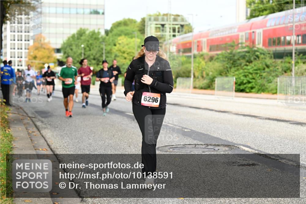 06.09.2026 - CURREX Alsterlauf Dr. Thomas Lammeyer http://msf.ph/oto/10138591 06.09.2026 10:05:03 Laufen 6296 meine-sportfotos.de
