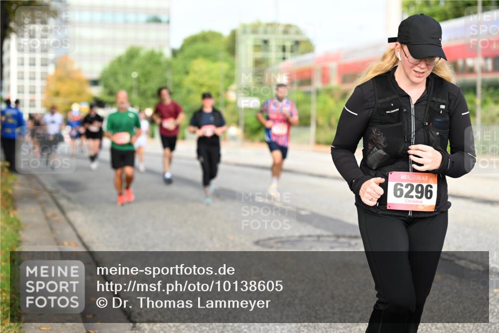06.09.2026 - CURREX Alsterlauf Dr. Thomas Lammeyer http://msf.ph/oto/10138605 06.09.2026 10:05:04 Laufen 6296 meine-sportfotos.de