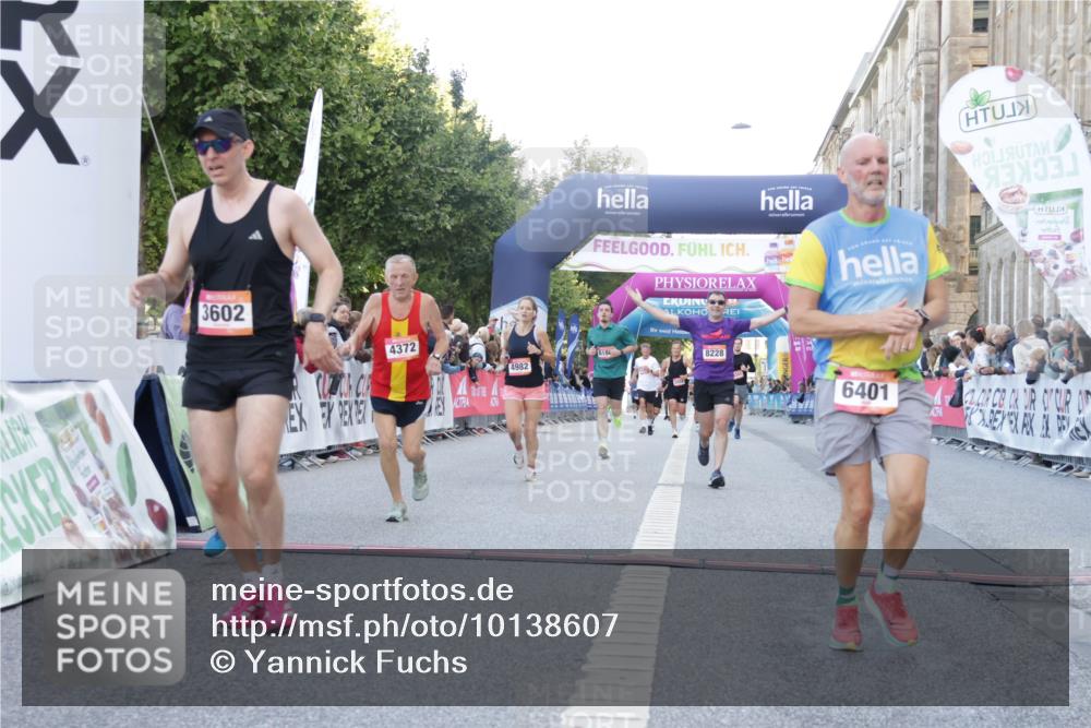 06.09.2026 - CURREX Alsterlauf Yannick Fuchs http://msf.ph/oto/10138607 06.09.2026 09:45:42 Ziel 2615, 2673, 3149, 3602, 4372, 4982, 5697, 6013, 6186, 6401, 6449, 6450, 8192, 8228 meine-sportfotos.de