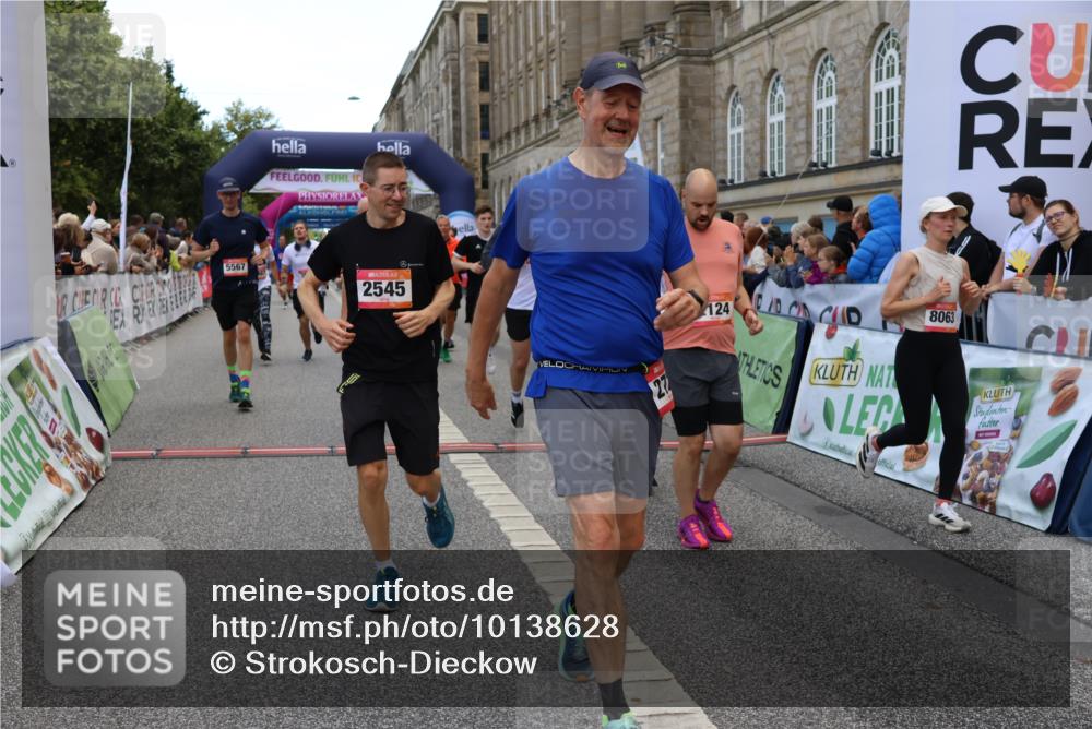 06.09.2026 - CURREX Alsterlauf Strokosch-Dieckow http://msf.ph/oto/10138628 06.09.2026 10:00:35 Ziel 2124, 2257, 2545, 2671, 2721, 3848, 4461, 4468, 4577, 4900, 5467, 5567, 5832, 5833, 6180, 6187, 6436, 8008, 8063, 8318 meine-sportfotos.de