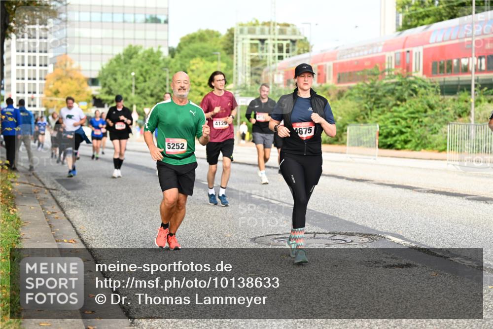 06.09.2026 - CURREX Alsterlauf Dr. Thomas Lammeyer http://msf.ph/oto/10138633 06.09.2026 10:05:06 Laufen 5252, 4129, 4675 meine-sportfotos.de