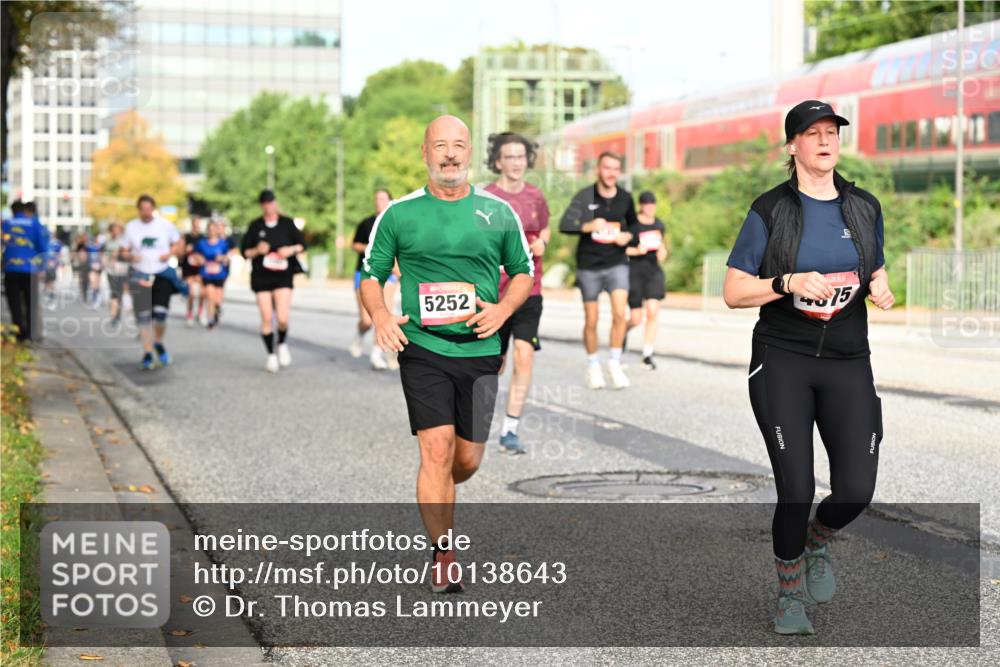 06.09.2026 - CURREX Alsterlauf Dr. Thomas Lammeyer http://msf.ph/oto/10138643 06.09.2026 10:05:07 Laufen 5252, 4075 meine-sportfotos.de