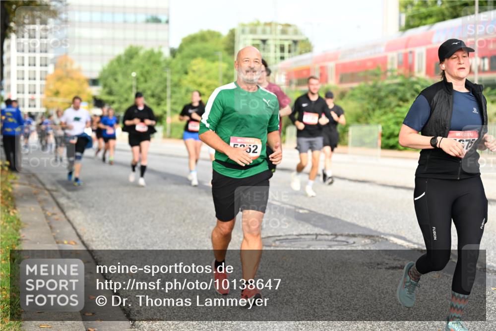 06.09.2026 - CURREX Alsterlauf Dr. Thomas Lammeyer http://msf.ph/oto/10138647 06.09.2026 10:05:08 Laufen 52, 75 meine-sportfotos.de