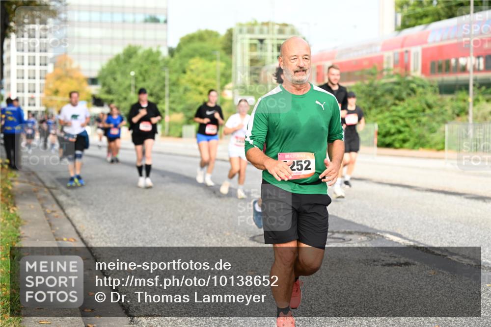 06.09.2026 - CURREX Alsterlauf Dr. Thomas Lammeyer http://msf.ph/oto/10138652 06.09.2026 10:05:08 Laufen 252 meine-sportfotos.de