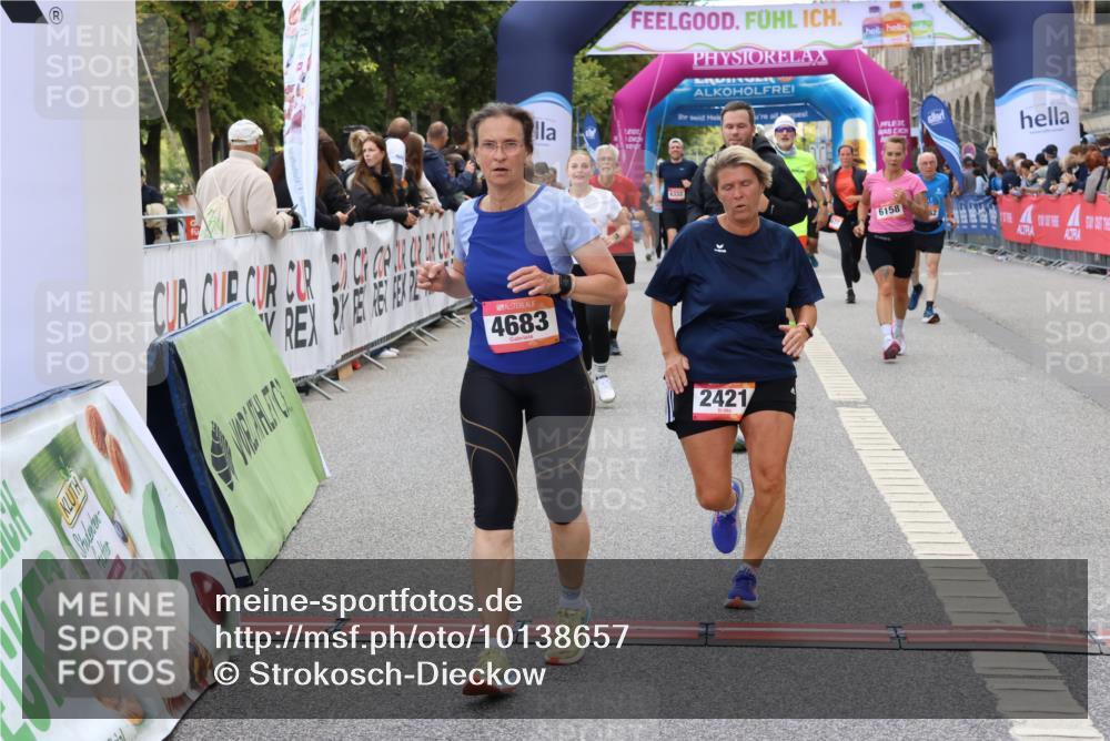 06.09.2026 - CURREX Alsterlauf Strokosch-Dieckow http://msf.ph/oto/10138657 06.09.2026 10:14:37 Ziel 2138, 2384, 2421, 2644, 3624, 3829, 3907, 4683, 5310, 5965, 6158, 6444 meine-sportfotos.de