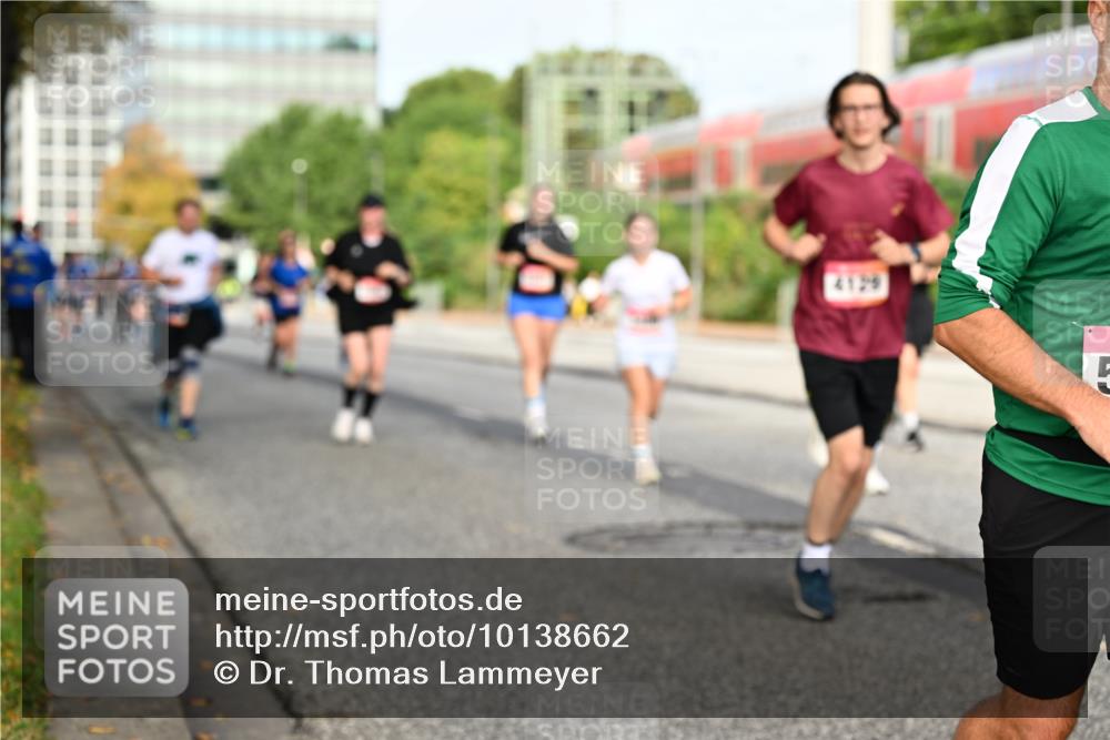 06.09.2026 - CURREX Alsterlauf Dr. Thomas Lammeyer http://msf.ph/oto/10138662 06.09.2026 10:05:09 Laufen 4129 meine-sportfotos.de