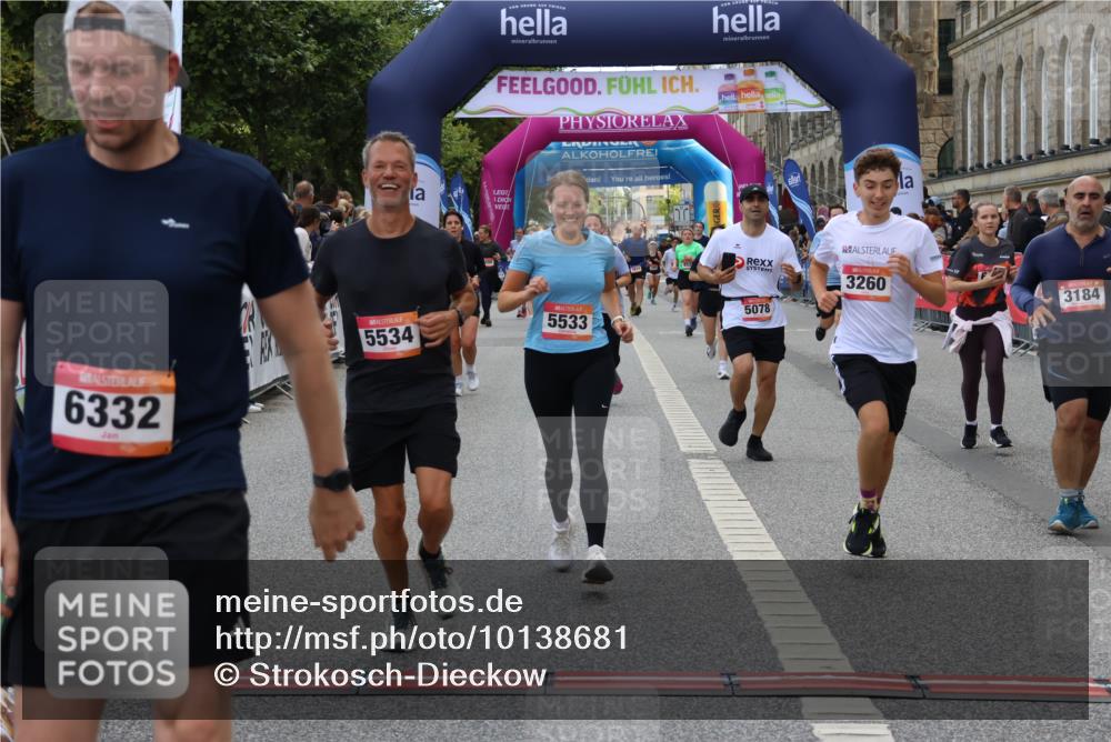 06.09.2026 - CURREX Alsterlauf Strokosch-Dieckow http://msf.ph/oto/10138681 06.09.2026 10:14:46 Ziel 3121, 3184, 3260, 3624, 3907, 4362, 4649, 4677, 5078, 5533, 5534, 5965, 6015, 6053, 6158, 6332 meine-sportfotos.de