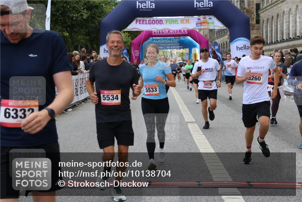 06.09.2026 - CURREX Alsterlauf Strokosch-Dieckow http://msf.ph/oto/10138704 06.09.2026 10:14:47 Ziel 3121, 3184, 3260, 4362, 4649, 4677, 5078, 5533, 5534, 5802, 5965, 6015, 6053, 6158, 6332 meine-sportfotos.de