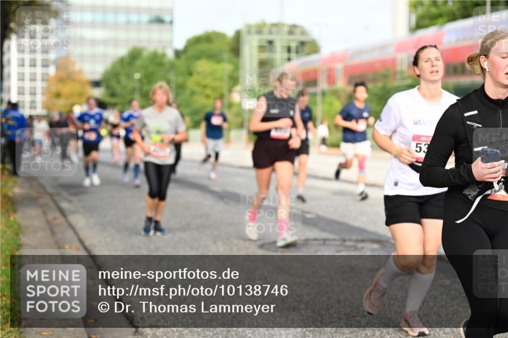 06.09.2026 - CURREX Alsterlauf Dr. Thomas Lammeyer http://msf.ph/oto/10138746 06.09.2026 10:05:17 Laufen 53 meine-sportfotos.de