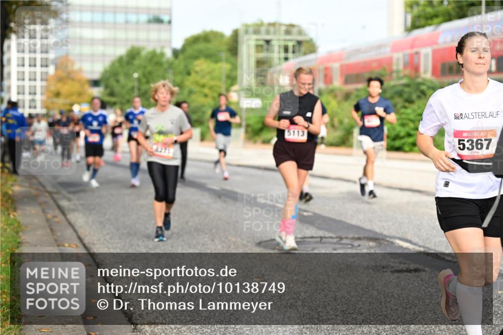 06.09.2026 - CURREX Alsterlauf Dr. Thomas Lammeyer http://msf.ph/oto/10138749 06.09.2026 10:05:18 Laufen 5113, 5367 meine-sportfotos.de