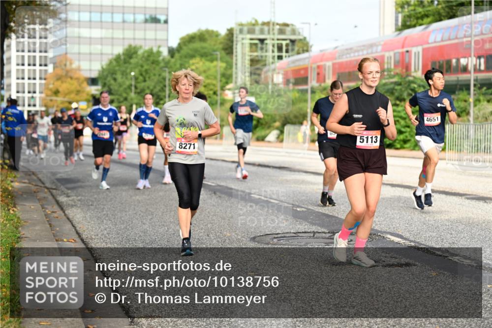 06.09.2026 - CURREX Alsterlauf Dr. Thomas Lammeyer http://msf.ph/oto/10138756 06.09.2026 10:05:18 Laufen 10, 8271, 5113, 4651 meine-sportfotos.de