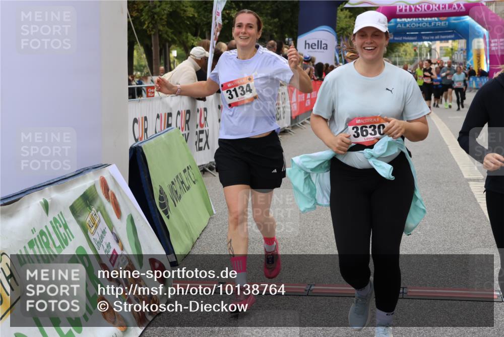06.09.2026 - CURREX Alsterlauf Strokosch-Dieckow http://msf.ph/oto/10138764 06.09.2026 10:15:01 Ziel 2860, 3134, 3614, 3630, 3631, 4281, 4488, 4497, 4528, 5036, 5616, 5896, 8081 meine-sportfotos.de