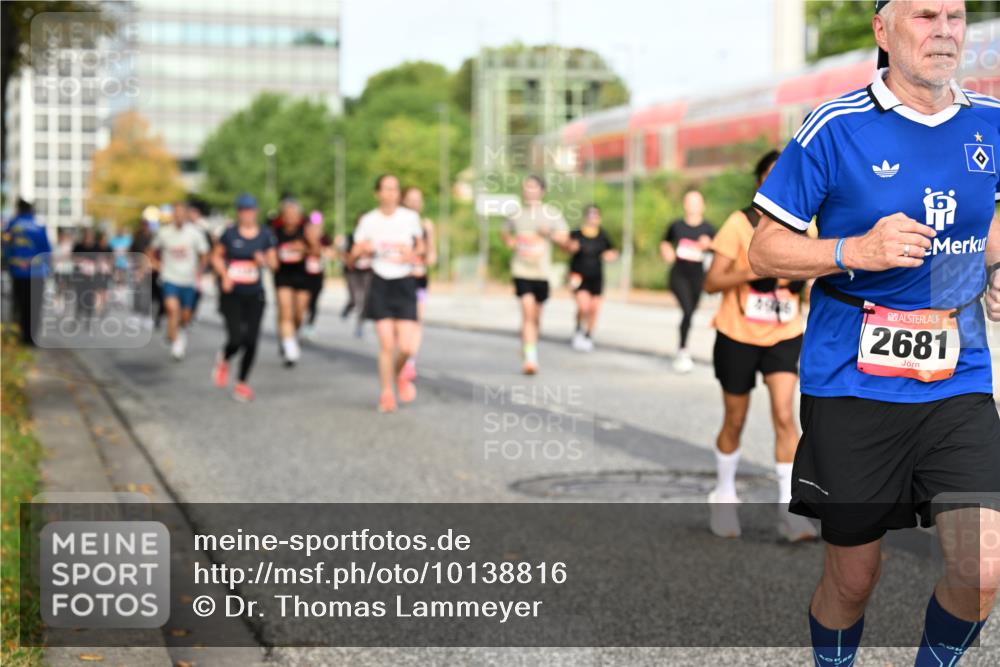 06.09.2026 - CURREX Alsterlauf Dr. Thomas Lammeyer http://msf.ph/oto/10138816 06.09.2026 10:05:24 Laufen 4906, 2681 meine-sportfotos.de