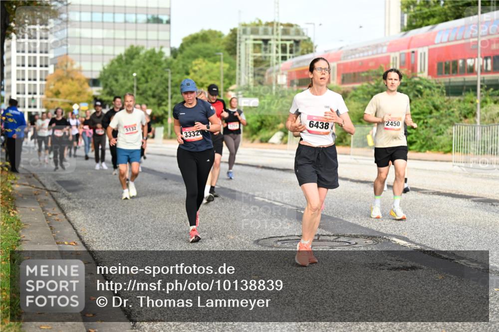 06.09.2026 - CURREX Alsterlauf Dr. Thomas Lammeyer http://msf.ph/oto/10138839 06.09.2026 10:05:26 Laufen 5132, 3332, 6438, 2450 meine-sportfotos.de