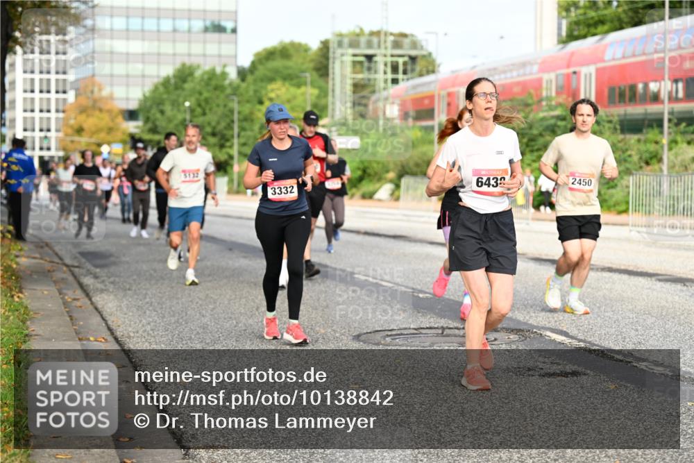 06.09.2026 - CURREX Alsterlauf Dr. Thomas Lammeyer http://msf.ph/oto/10138842 06.09.2026 10:05:26 Laufen 3132, 3332, 643, 2450 meine-sportfotos.de
