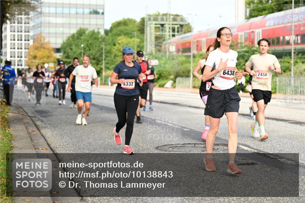 06.09.2026 - CURREX Alsterlauf Dr. Thomas Lammeyer http://msf.ph/oto/10138843 06.09.2026 10:05:27 Laufen 3332, 2, 6438, 2450 meine-sportfotos.de