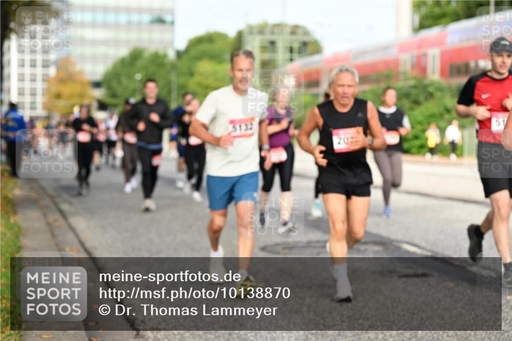 06.09.2026 - CURREX Alsterlauf Dr. Thomas Lammeyer http://msf.ph/oto/10138870 06.09.2026 10:05:29 Laufen 5132 meine-sportfotos.de