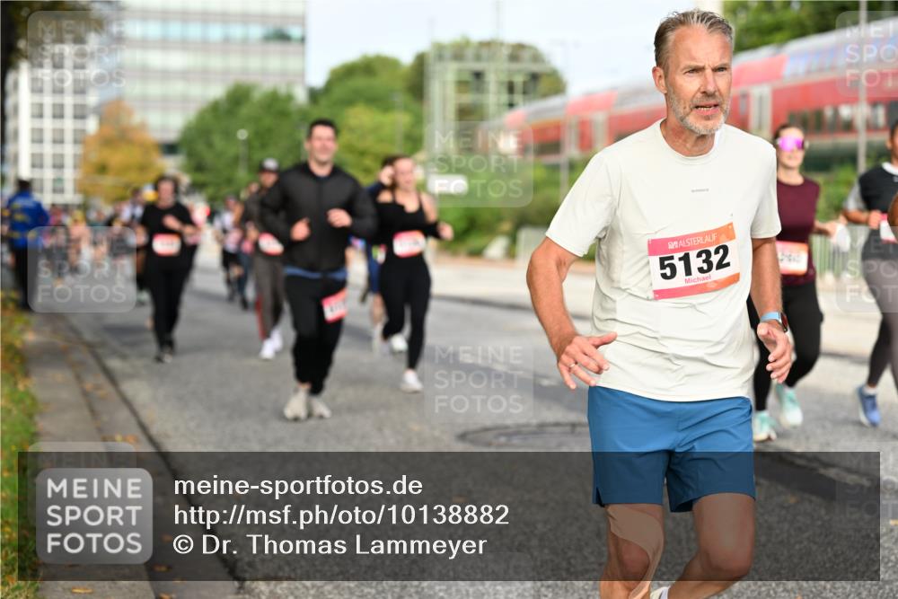 06.09.2026 - CURREX Alsterlauf Dr. Thomas Lammeyer http://msf.ph/oto/10138882 06.09.2026 10:05:31 Laufen 5132 meine-sportfotos.de