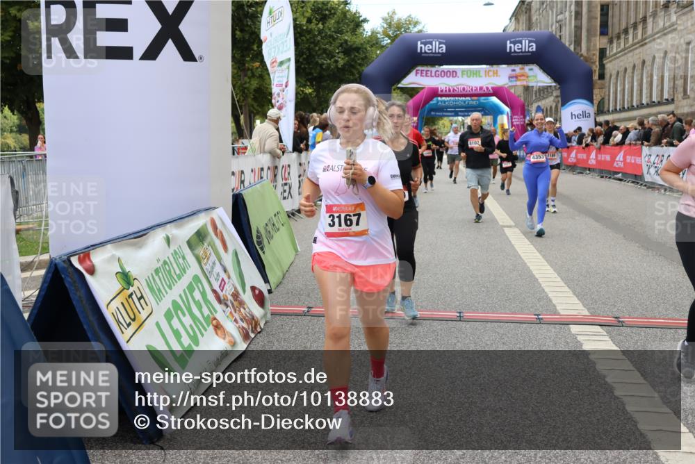 06.09.2026 - CURREX Alsterlauf Strokosch-Dieckow http://msf.ph/oto/10138883 06.09.2026 10:16:47 Ziel 2328, 2454, 2578, 2859, 3167, 3169, 3290, 3330, 3633, 3645, 4123, 4220, 4353, 4613, 5307, 5308, 5672, 5859, 8102 meine-sportfotos.de